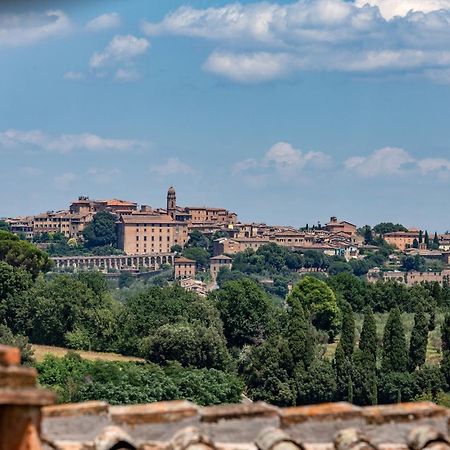 Il Borgo Di Terrensano Aparthotel Siena Bagian luar foto
