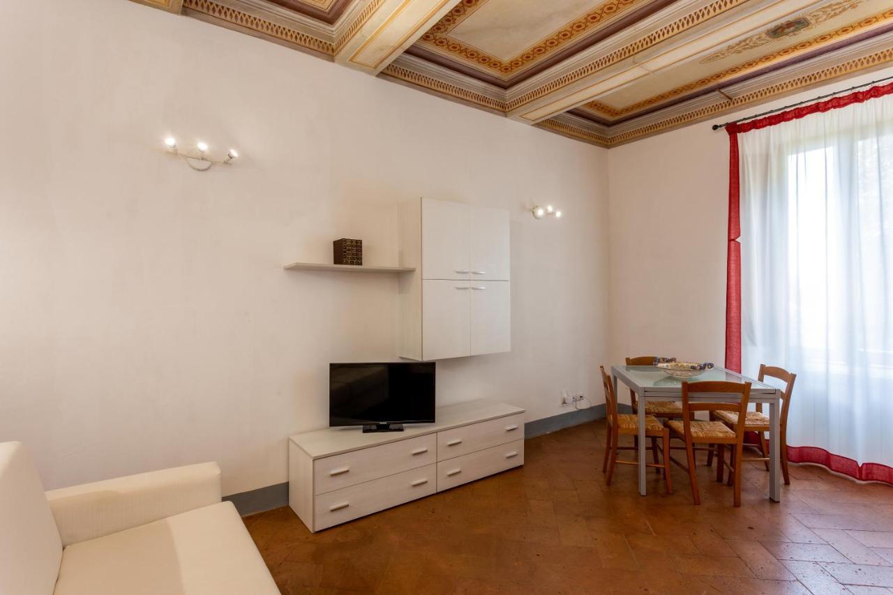 Il Borgo Di Terrensano Aparthotel Siena Bagian luar foto
