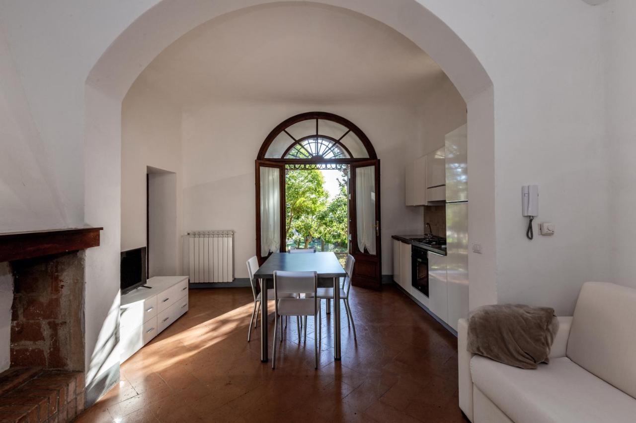 Il Borgo Di Terrensano Aparthotel Siena Ruang foto