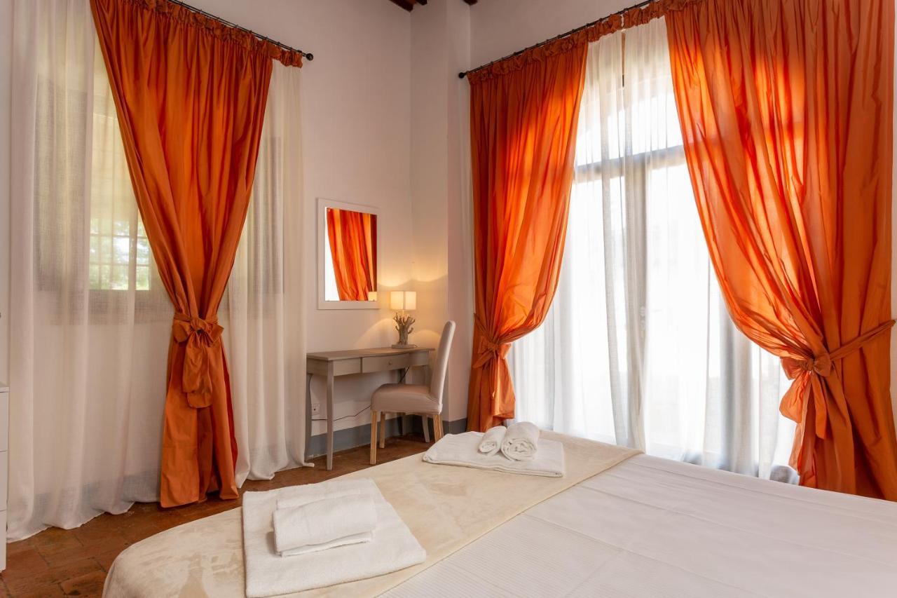 Il Borgo Di Terrensano Aparthotel Siena Bagian luar foto
